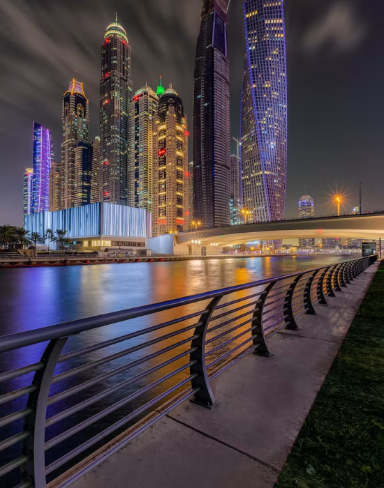 dubai-city-center-skyline-united-arab-emirates_1048944-29183190