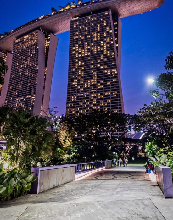 low-angle-view-illuminated-building-against-sky-night_1048944-5928949