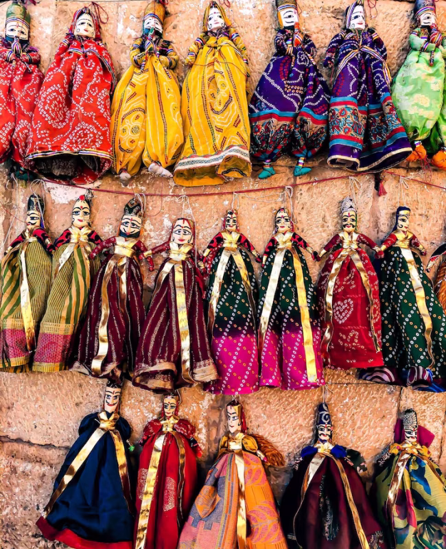 multi-colored-umbrellas-market-stall_1048944-15462994